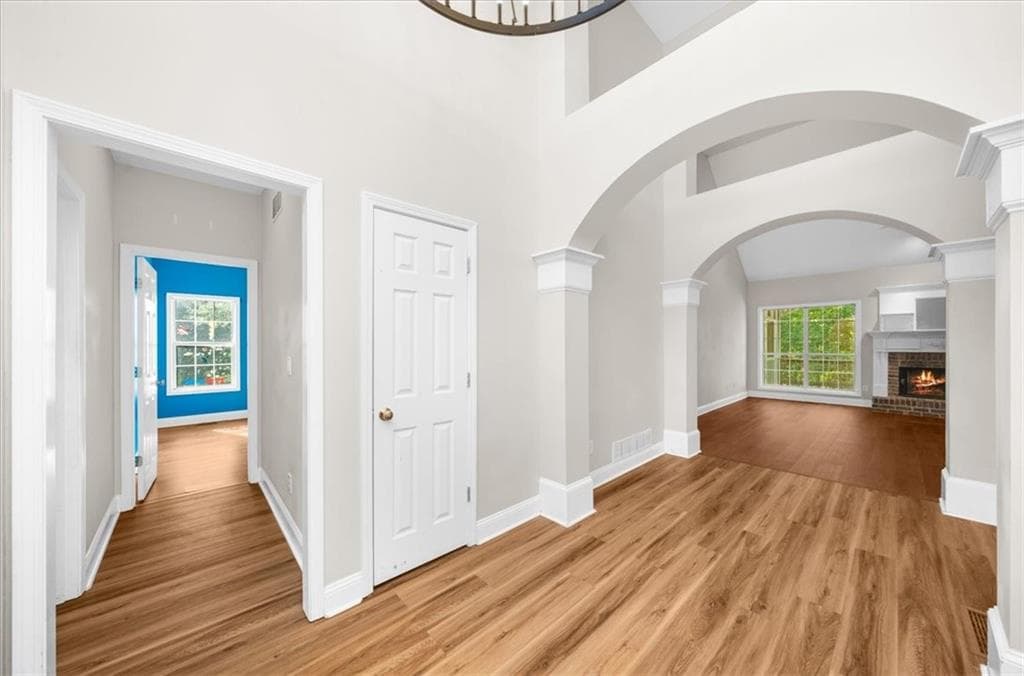 6 bedroom, 4 bathroom, 3,700 sq ft single family residence for sale at 10017 Harmon Springs Drive, Villa Rica, GA 30180 — photo 6