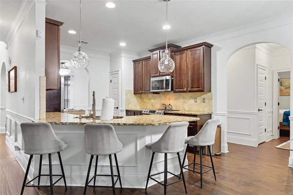 5 bedroom, 3 bathroom, 3,608 sq ft single family residence for sale at 825 Belmar Pass, Fairburn, GA 30213 — photo 4