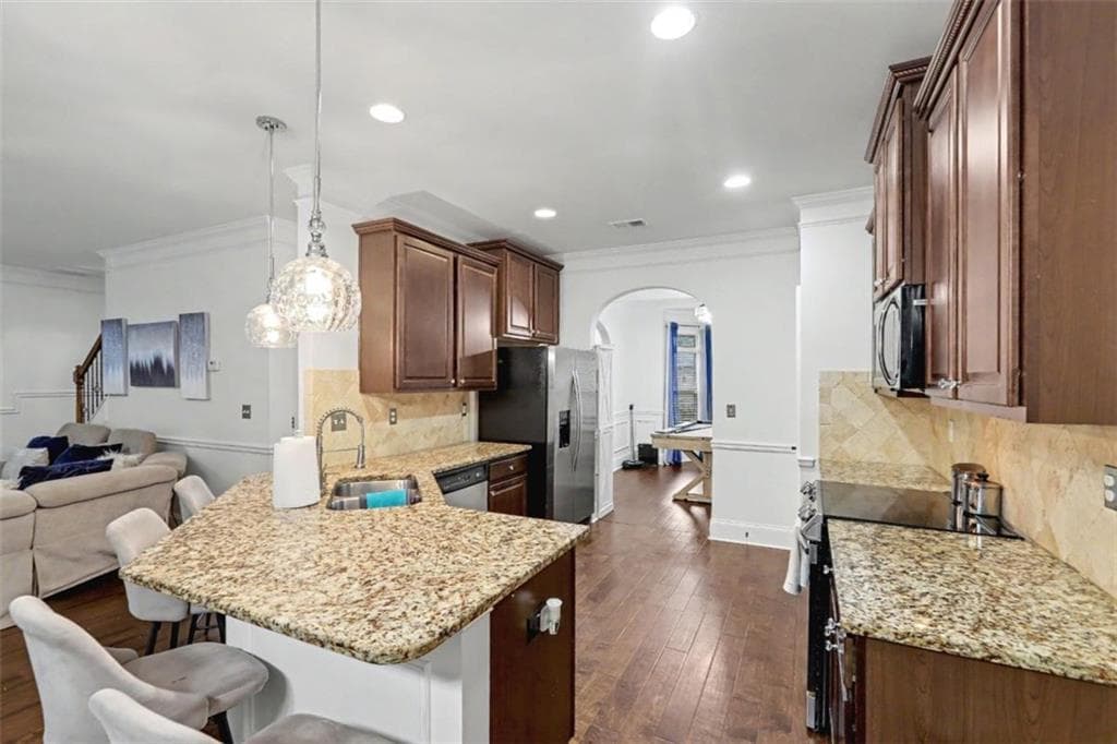 5 bedroom, 3 bathroom, 3,608 sq ft single family residence for sale at 825 Belmar Pass, Fairburn, GA 30213 — photo 5