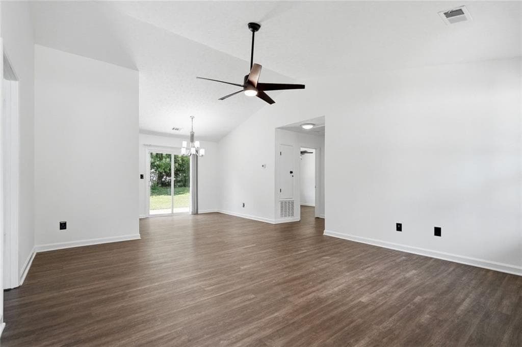 3 bedroom, 2 bathroom, 1,192 sq ft single family residence for sale at 1298 Winslow Drive, Jonesboro, GA 30238 — photo 3