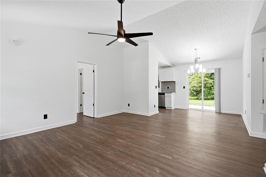 3 bedroom, 2 bathroom, 1,192 sq ft single family residence for sale at 1298 Winslow Drive, Jonesboro, GA 30238 — photo 4