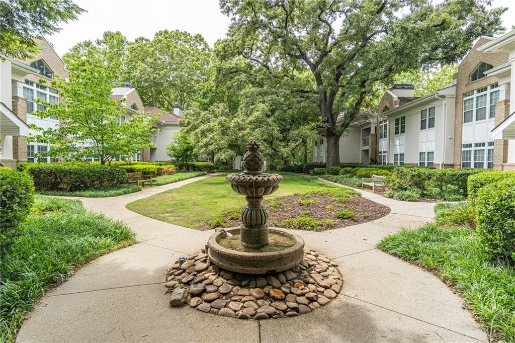 1 bedroom, 1 bathroom, 873 sq ft condominium for sale at 240 Renaissance Parkway 204, Atlanta, GA 30308 — photo 2