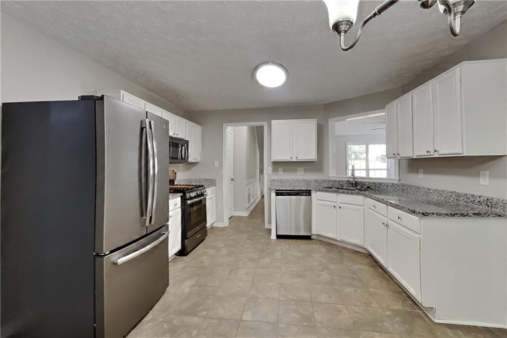 3 bedroom, 3 bathroom, 1,937 sq ft single family residence for rent at 5336 Under Way, Sugar Hill, GA 30518 for $2,290 a month — photo 4