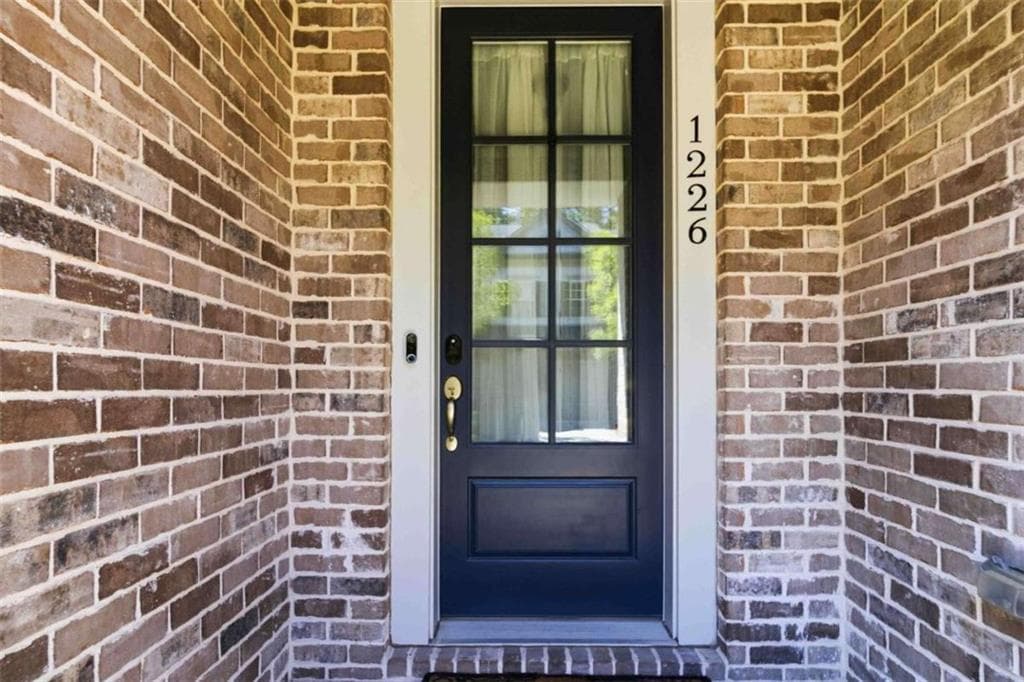 3 bedroom, 4 bathroom, 2,240 sq ft single family residence for sale at 1226 Olde Legacy Lane, Mableton, GA 30126 — photo 2