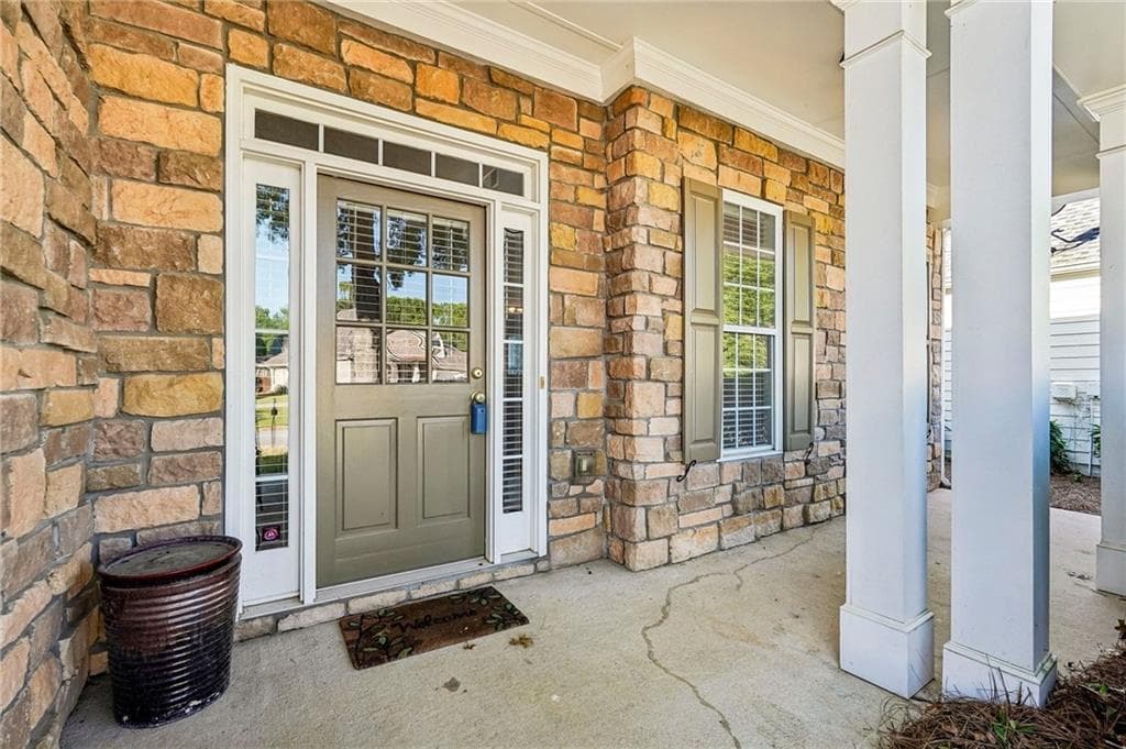4 bedroom, 4 bathroom, 3,166 sq ft single family residence for sale at 3335 The Commons Drive, Cumming, GA 30041 — photo 3