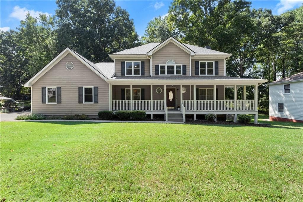 3 bedroom, 3 bathroom, 2,142 sq ft single family residence for sale at 500 Senior Drive, Lawrenceville, GA 30044 — photo 1 of 62