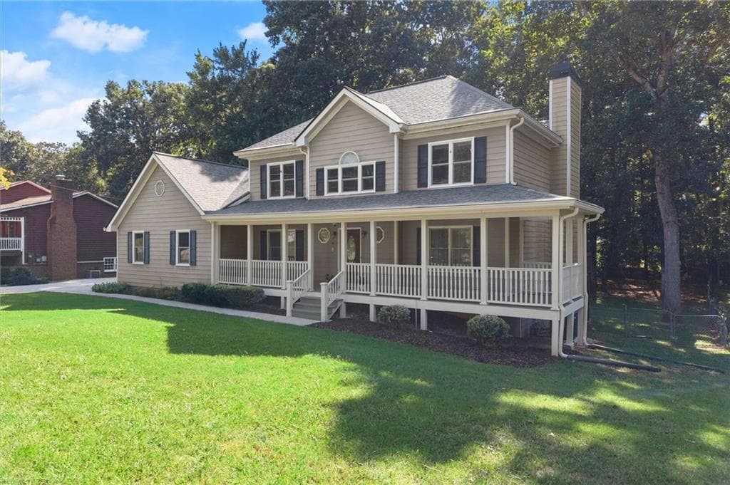 3 bedroom, 3 bathroom, 2,142 sq ft single family residence for sale at 500 Senior Drive, Lawrenceville, GA 30044 — photo 2