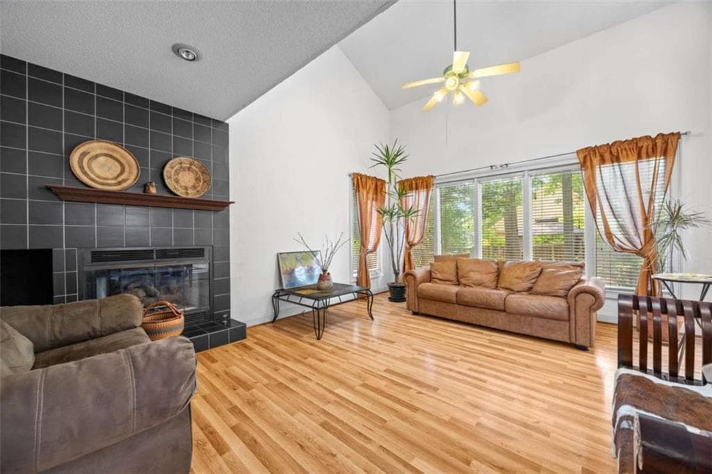 3 bedroom, 3 bathroom, 2,557 sq ft single family residence for sale at 2335 Ettas Circle, Conyers, GA 30013 — photo 5