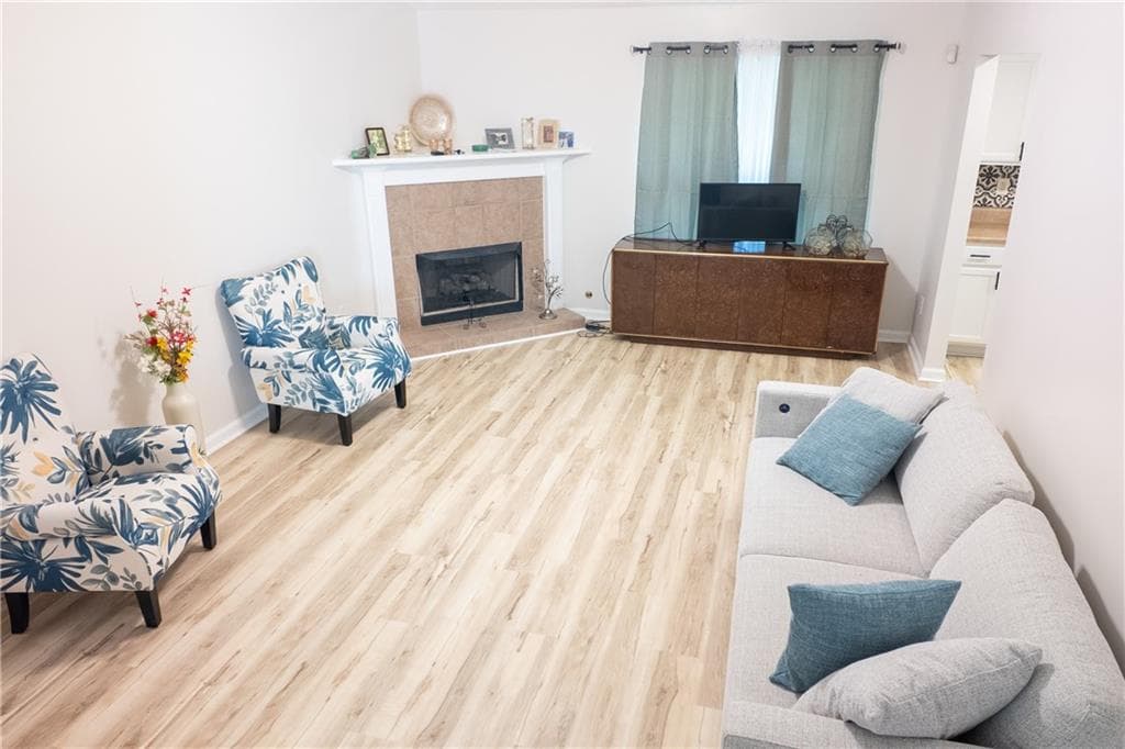 3 bedroom, 2 bathroom, 1,140 sq ft single family residence for sale at 4391 Marci Street, Snellville, GA 30039 — photo 5