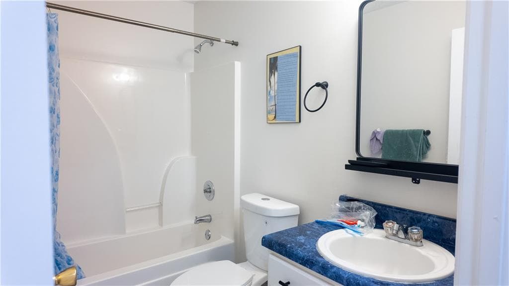 3 bedroom, 2 bathroom, 1,140 sq ft single family residence for sale at 4391 Marci Street, Snellville, GA 30039 — photo 10