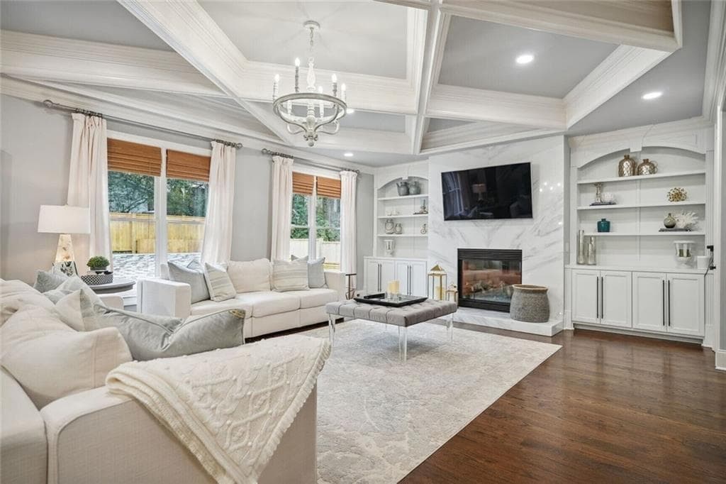 6 bedroom, 7 bathroom, 7,800 sq ft single family residence for rent at 1930 Northside Drive, Atlanta, GA 30318 for $16,000 a month — photo 6