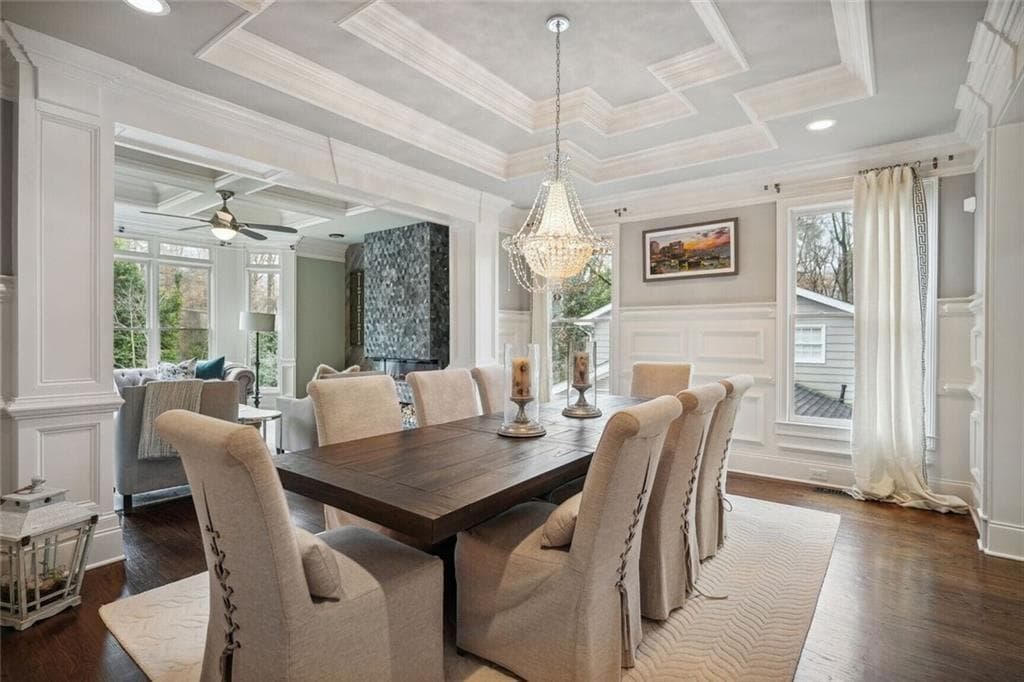 6 bedroom, 7 bathroom, 7,800 sq ft single family residence for rent at 1930 Northside Drive, Atlanta, GA 30318 for $16,000 a month — photo 8