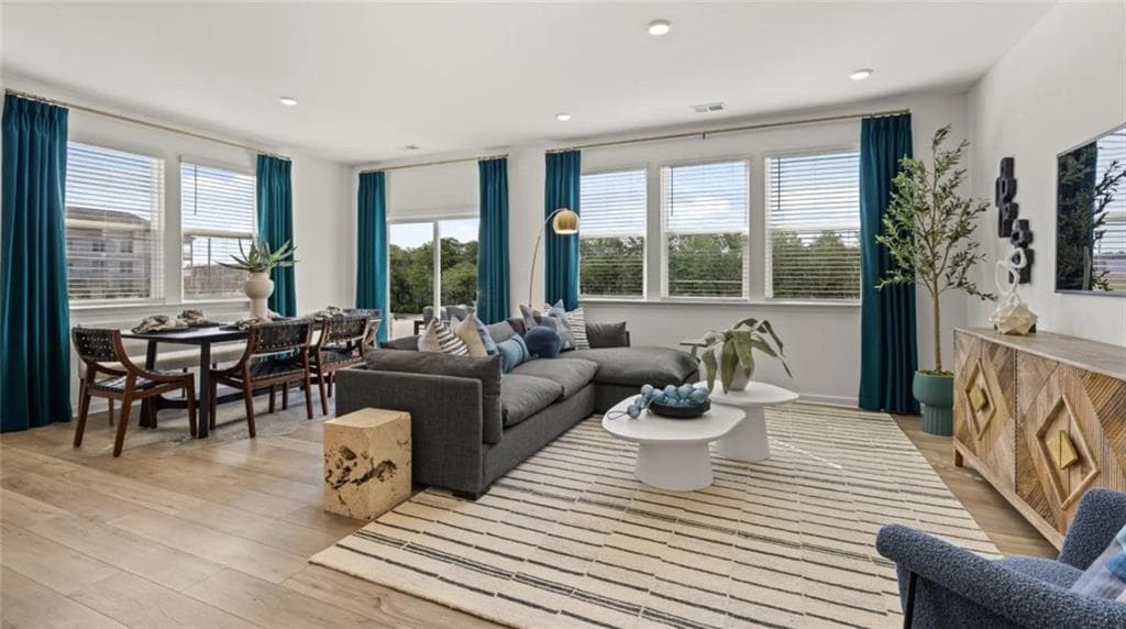 3 bedroom, 3 bathroom, 1,846 sq ft townhouse for sale at 112 East Rope Mill Court 3, Holly Springs, GA 30115 — photo 4