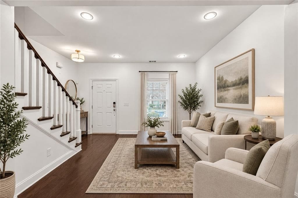 4 bedroom, 3 bathroom, 2,186 sq ft single family residence for sale at 1063 Johnsons Grove, Atlanta, GA 30318 — photo 6