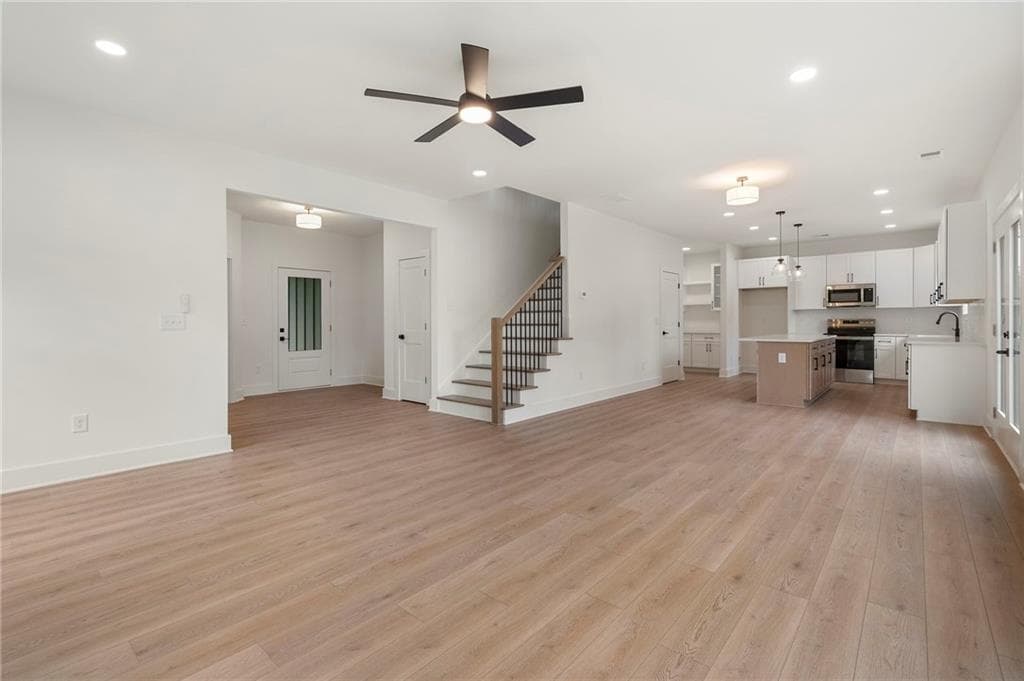 5 bedroom, 3 bathroom, 2,696 sq ft single family residence for sale at 394 Poplar Springs Road, Hiram, GA 30141 — photo 9