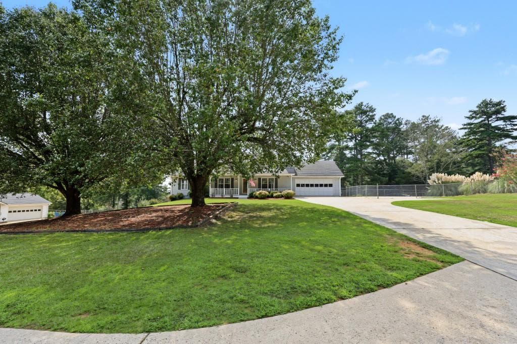 4 bedroom, 3 bathroom, 3,409 sq ft single family residence for sale at 3245 Bold Springs Road, Dacula, GA 30019 — photo 2