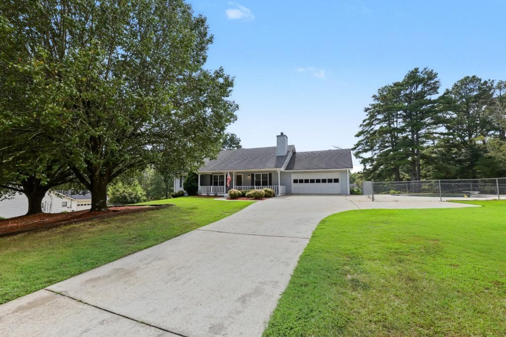 4 bedroom, 3 bathroom, 3,409 sq ft single family residence for sale at 3245 Bold Springs Road, Dacula, GA 30019 — photo 4