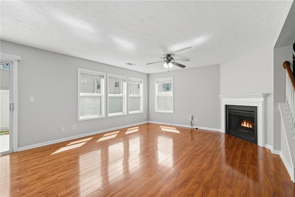 3 bedroom, 3 bathroom, 1,789 sq ft single family residence for rent at 3698 Roseman Landing, Cumming, GA 30040 for $2,050 a month — photo 4