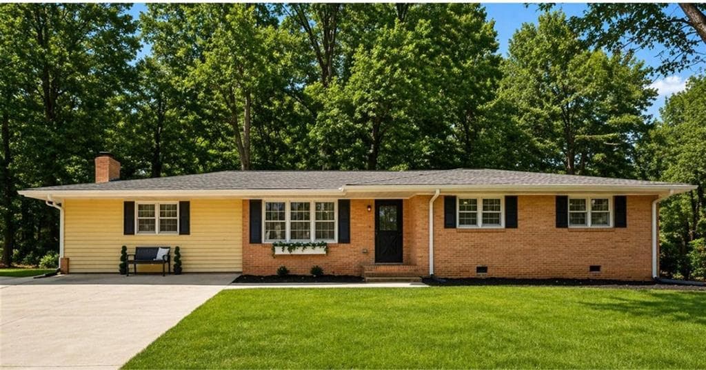 3 bedroom, 2 bathroom, 1,872 sq ft home for sale at 4975 Brawner Lake Drive, Austell, GA