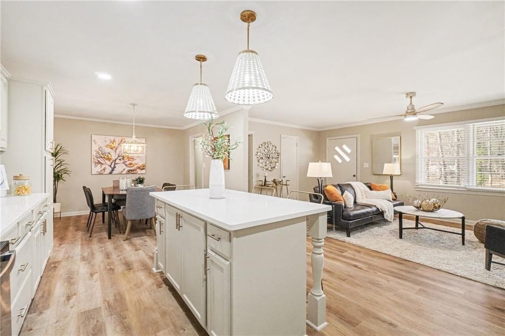 3 bedroom, 2 bathroom, 1,872 sq ft single family residence for sale at 4975 Brawner Lake Drive, Austell, GA 30106 — photo 8