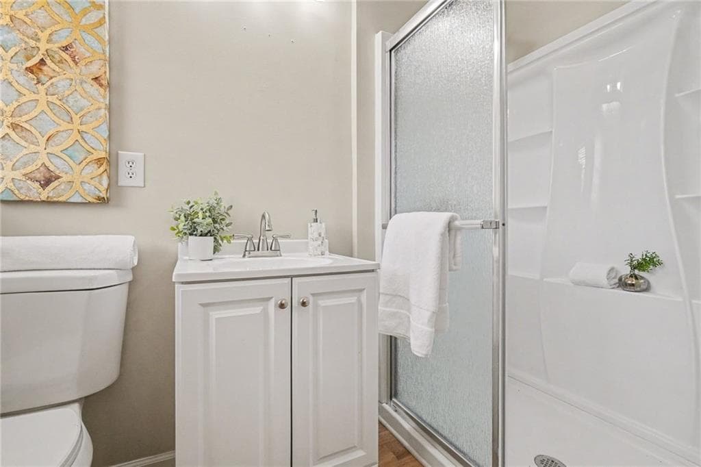 3 bedroom, 2 bathroom, 1,872 sq ft single family residence for sale at 4975 Brawner Lake Drive, Austell, GA 30106 — photo 10