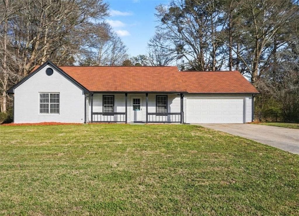 3 bedroom, 2 bathroom, 1,226 sq ft single family residence for rent at 79 WaterView, Stockbridge, GA 30281 for $1,995 a month — photo 2