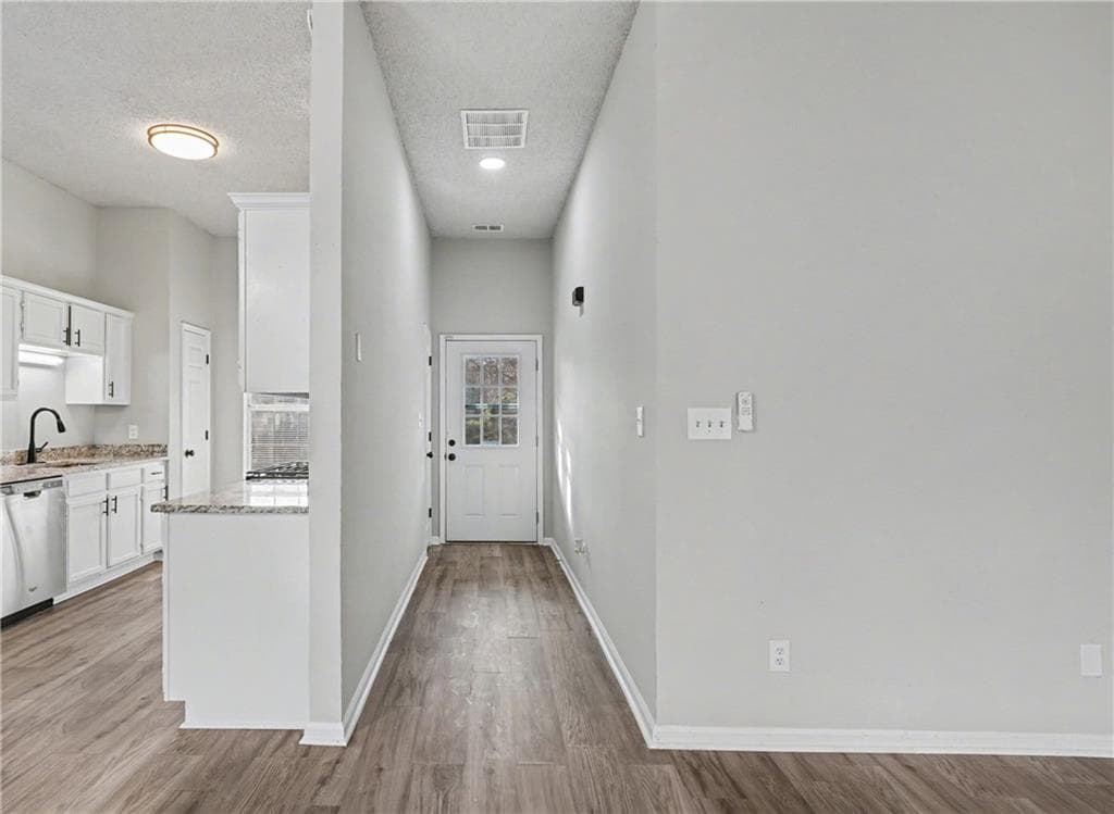 3 bedroom, 2 bathroom, 1,226 sq ft single family residence for rent at 79 WaterView, Stockbridge, GA 30281 for $1,995 a month — photo 6