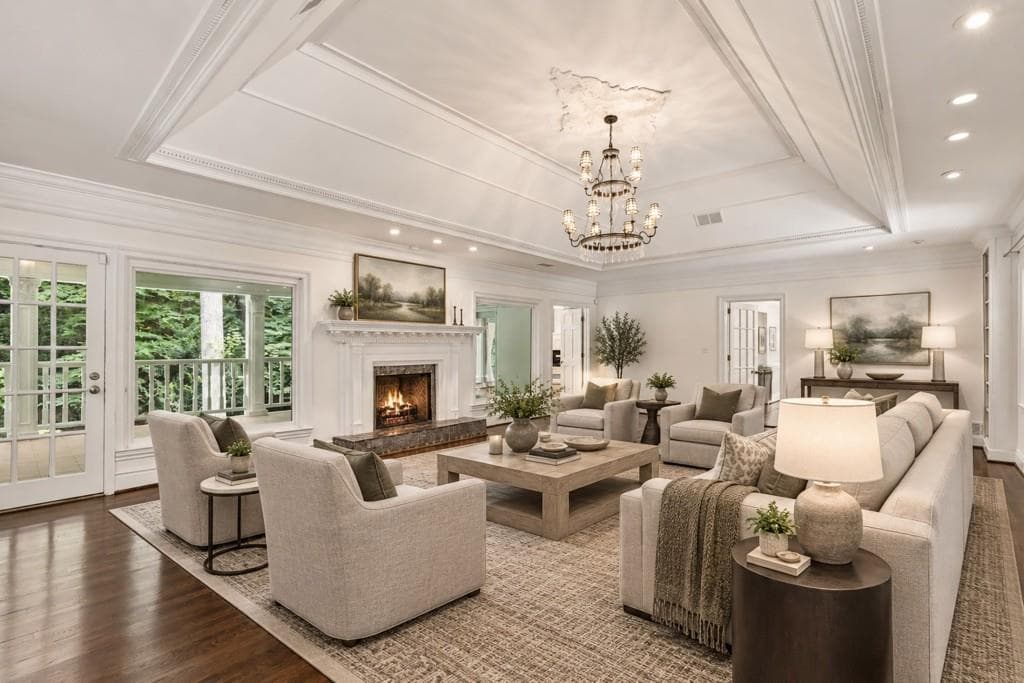 6 bedroom, 5 bathroom, 5,773 sq ft single family residence for sale at 585 Idlewood Drive, Sandy Springs, GA 30327 — photo 4