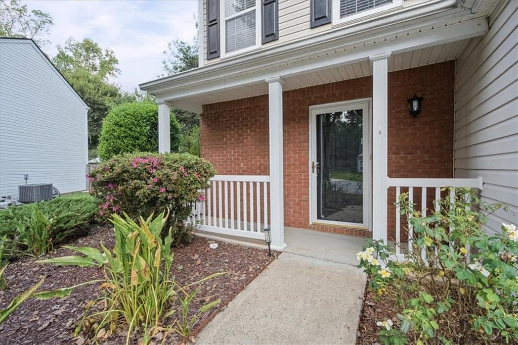 3 bedroom, 3 bathroom, 1,540 sq ft single family residence for rent at 506 Weatherstone Court, Woodstock, GA 30188 for $2,300 a month — photo 5