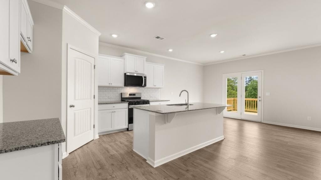 5 bedroom, 3 bathroom, 2,511 sq ft single family residence for sale at 499 Thompson Drive, Dallas, GA 30132 — photo 4