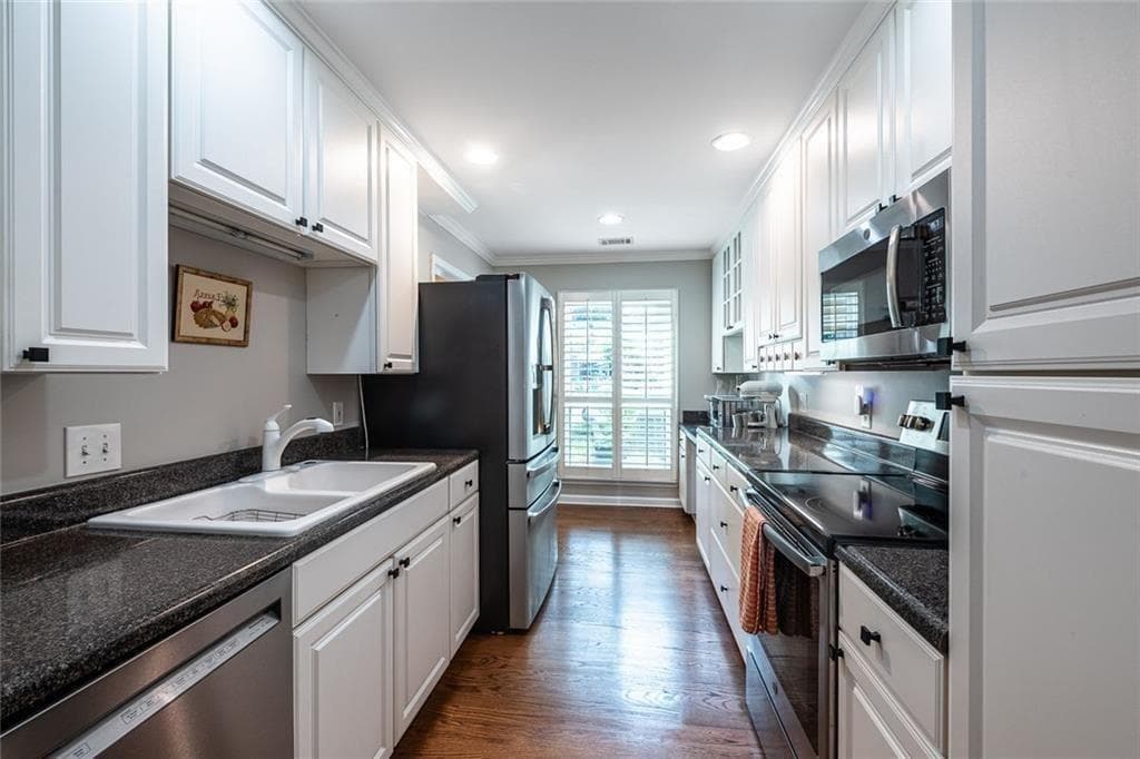 3 bedroom, 3 bathroom, 1,502 sq ft condominium for sale at 6391 Hawthorne Terrace, Peachtree Corners, GA 30092 — photo 10