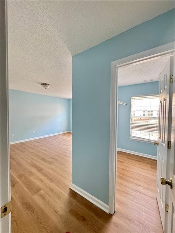 3 bedroom, 3 bathroom, 1,718 sq ft townhouse under contract at 3871 Pleasant Oaks Drive, Lawrenceville, GA 30044 — photo 7