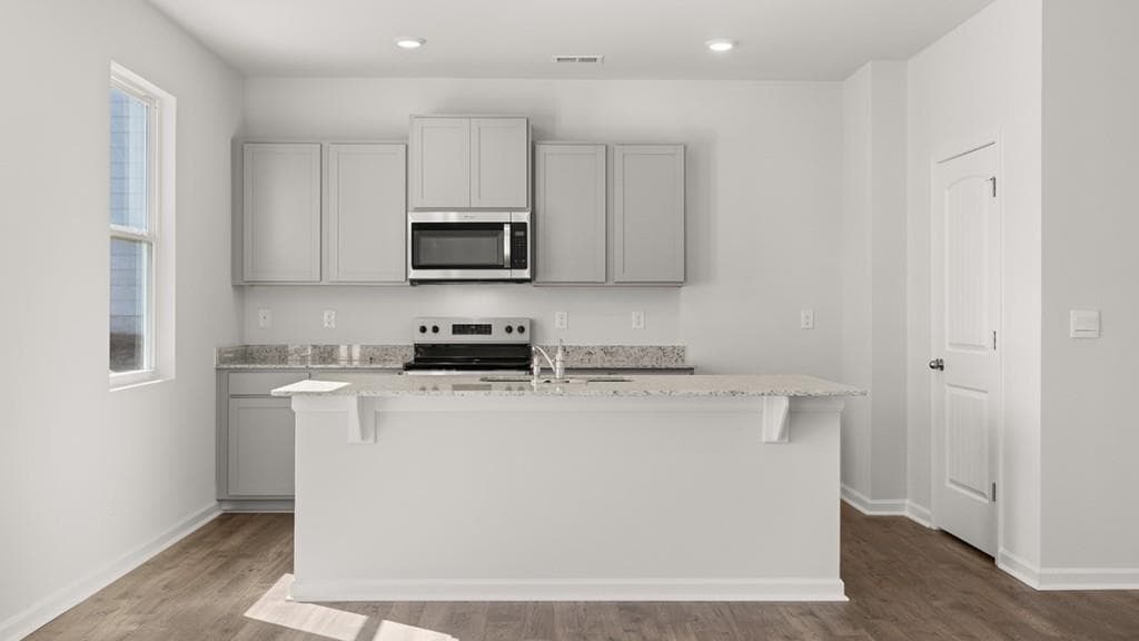 4 bedroom, 3 bathroom, 1,991 sq ft single family residence for sale at 8197 Elkhorn Court, Fairburn, GA 30213 — photo 4