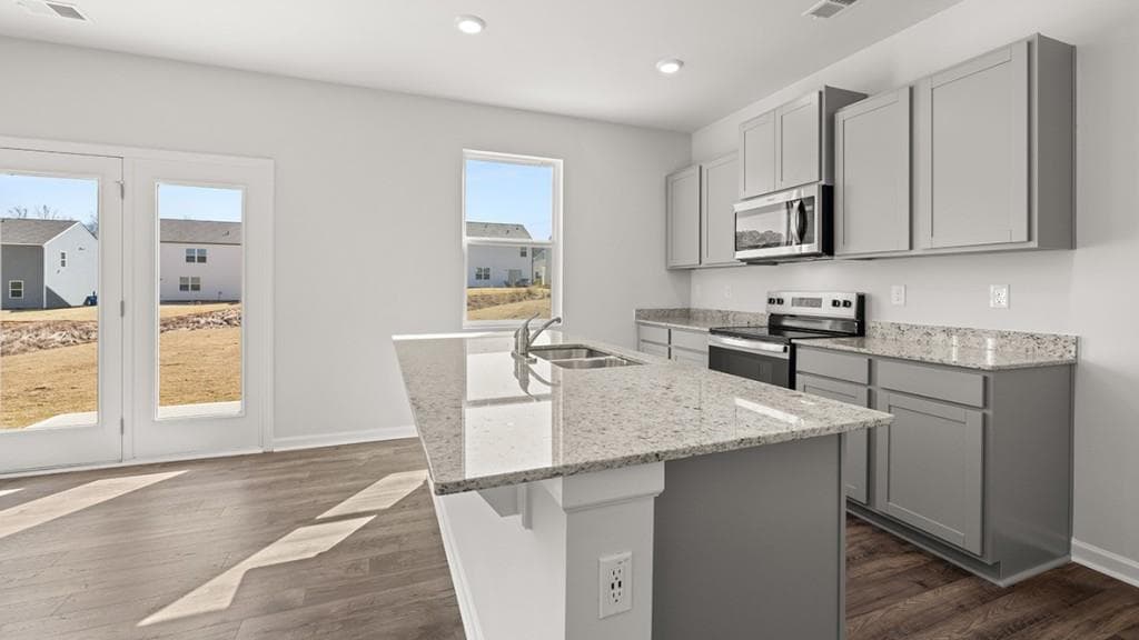 4 bedroom, 3 bathroom, 1,991 sq ft single family residence for sale at 8197 Elkhorn Court, Fairburn, GA 30213 — photo 6