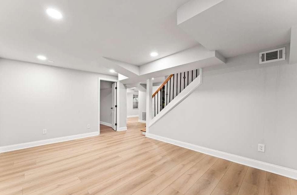 5 bedroom, 3 bathroom, 3,354 sq ft single family residence for sale at 2128 Hosea L Williams Drive, Atlanta, GA 30317 — photo 6