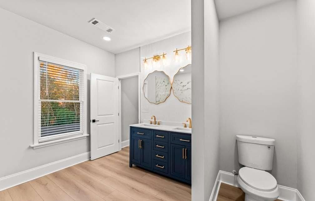 5 bedroom, 3 bathroom, 3,354 sq ft single family residence for sale at 2128 Hosea L Williams Drive, Atlanta, GA 30317 — photo 9
