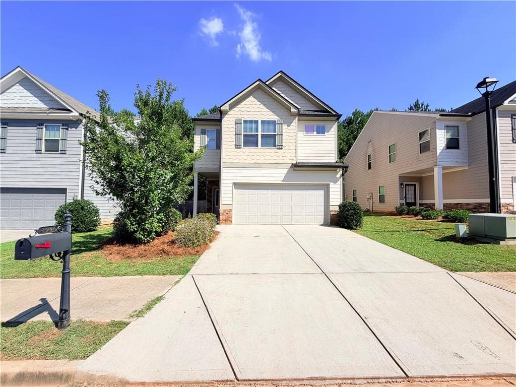 3 bedroom, 3 bathroom, 1,850 sq ft single family residence for sale at 3946 Kingfisher Drive, Atlanta, GA 30349 — photo 1 of 26