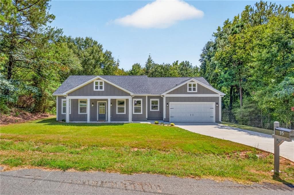 3 bedroom, 2 bathroom, 2,520 sq ft single family residence for sale at 15 Salem Branch Drive, Covington, GA 30016 — photo 2