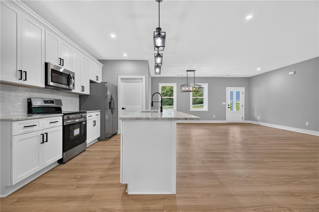 3 bedroom, 2 bathroom, 2,520 sq ft single family residence for sale at 15 Salem Branch Drive, Covington, GA 30016 — photo 8