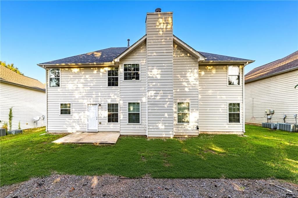 4 bedroom, 3 bathroom, 2,790 sq ft single family residence for sale at 596 Vaughan Drive, Hampton, GA 30228 — photo 10