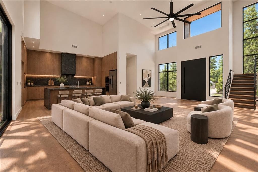 5 bedroom, 6 bathroom, 3,815 sq ft single family residence for sale at 7060 Bells Way, Fairburn, GA 30213 — photo 9
