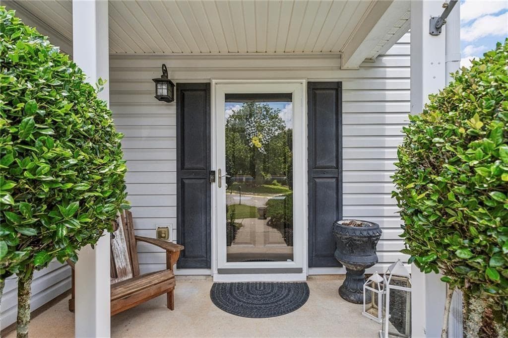 3 bedroom, 3 bathroom, 1,559 sq ft single family residence for rent at 142 Holly Mill Village Drive, Canton, GA 30114 for $2,195 a month — photo 3