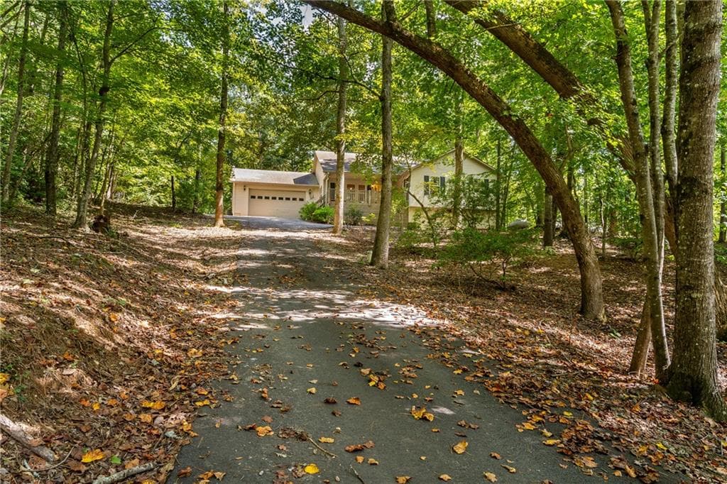 3 bedroom, 2 bathroom, 2,000 sq ft single family residence for sale at 42 Oak Morris Ridge, Jasper, GA 30143 — photo 2