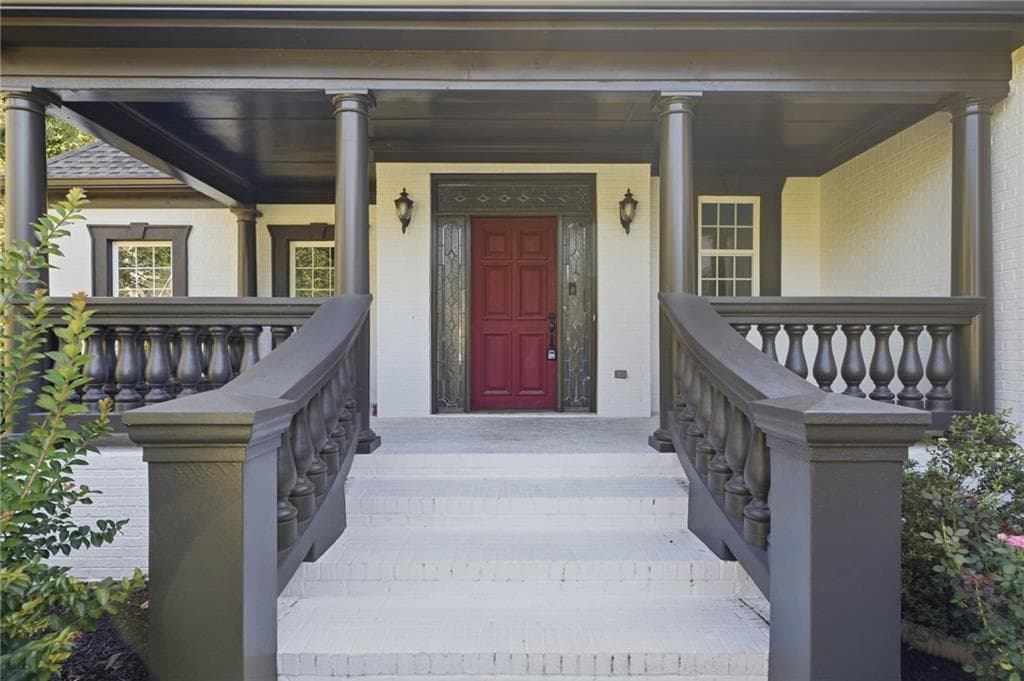 6 bedroom, 11 bathroom, 9,647 sq ft single family residence for sale at 704 Summerbrooke Court, Mcdonough, GA 30253 — photo 4