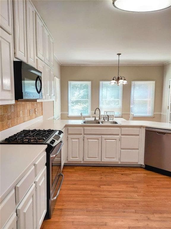 4 bedroom, 4 bathroom, 3,016 sq ft single family residence for sale at 3188 Country Club Court, Kennesaw, GA 30144 — photo 9