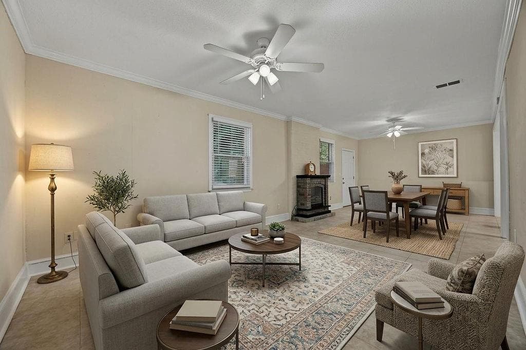 1 bedroom, 1 bathroom, 2,715 sq ft single family residence for rent at 2132 Dunwoody Glen, Dunwoody, GA 30338 for $1,725 a month — photo 3