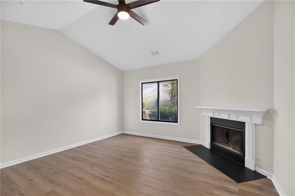 3 bedroom, 2 bathroom, 1,334 sq ft single family residence for sale at 1555 Burnstone Drive, Stone Mountain, GA 30088 — photo 6