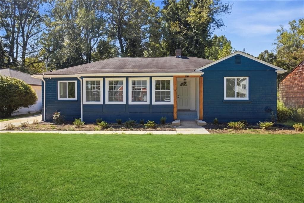 3 bedroom, 2 bathroom, 1,294 sq ft single family residence for sale at 2104 Cascade Road, Atlanta, GA 30311