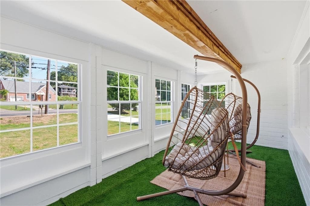 3 bedroom, 2 bathroom, 1,294 sq ft single family residence for sale at 2104 Cascade Road, Atlanta, GA 30311 — photo 4