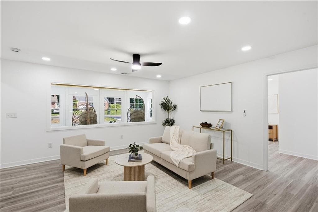 3 bedroom, 2 bathroom, 1,294 sq ft single family residence for sale at 2104 Cascade Road, Atlanta, GA 30311 — photo 9